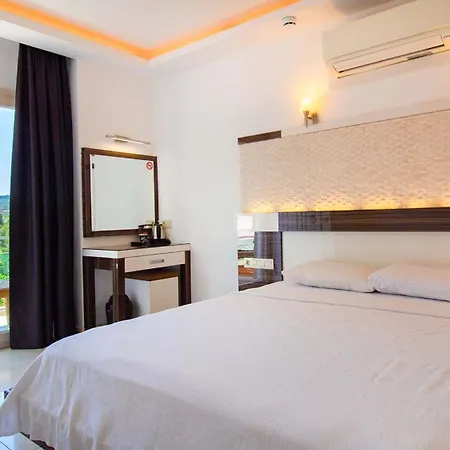 Maki Hotel
