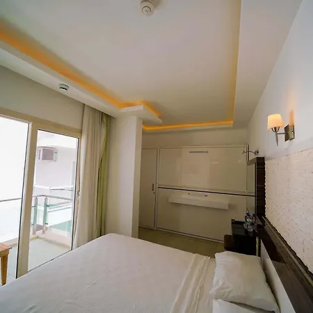 Hotel Maki