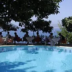 Maki 2* Kaş
