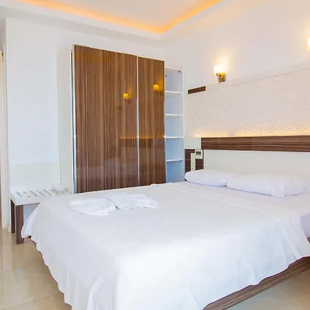 Maki Hotel 2*